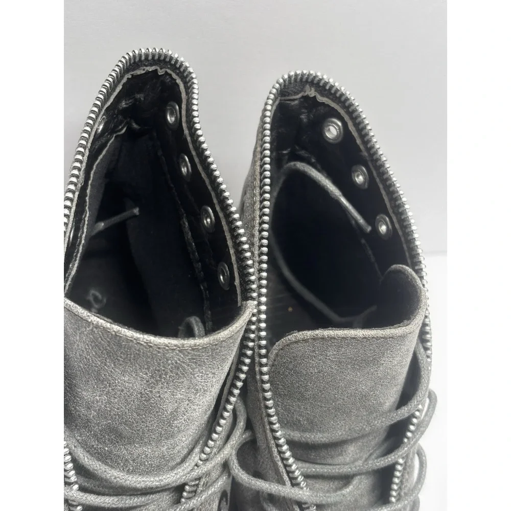 Qupid Bootie Women's Gray Zip‎ Grunge Boots Size 6.5